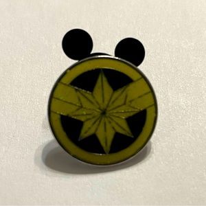 3/$25 Disney Trading Pins Marvel Pride Collector Pin